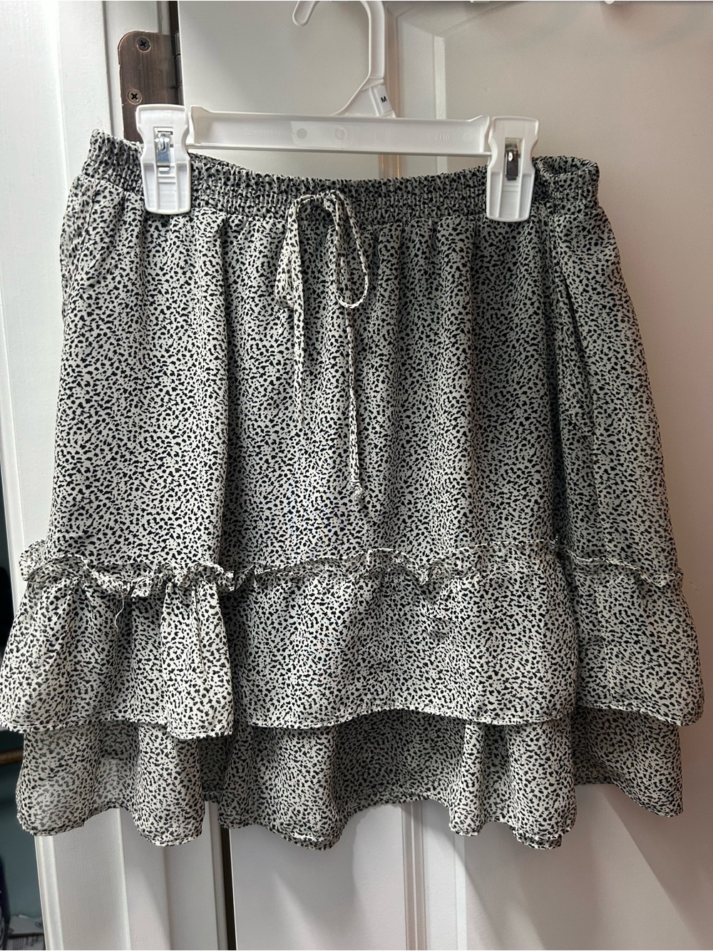 Sienna Sky Black and White Tiered Ruffle Mini Skirt. Has pockets!!